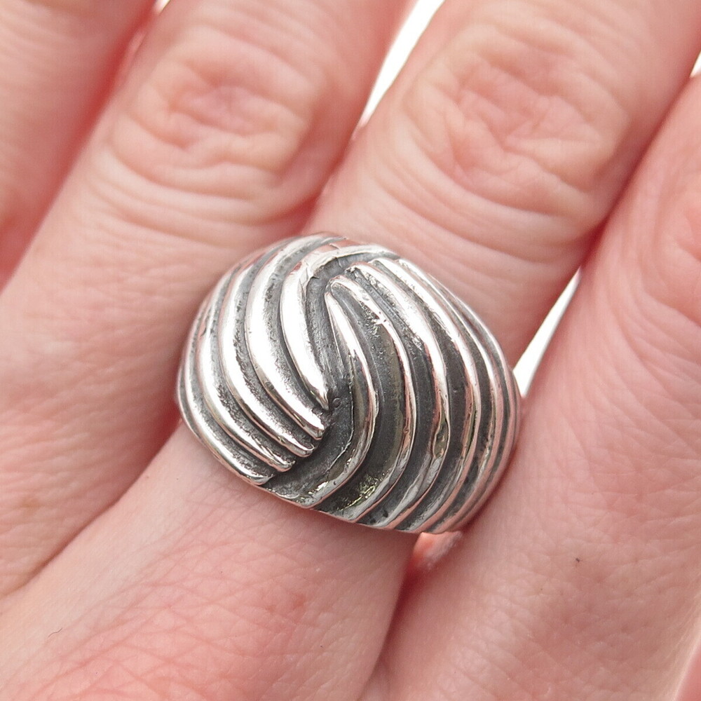 925 Sterling Silver Vintage Modernist Ribbed Oxidized Ring Size 7.5